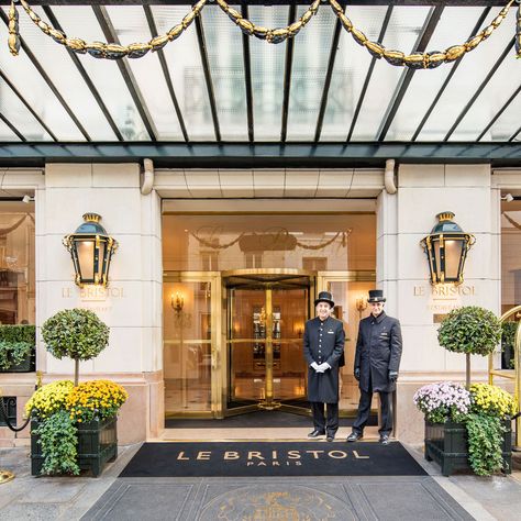 Why Le Bristol is the epicentre of Paris Fashion Week Le Bristol Paris, Custom Pool Tables, Parisian Hotel, Hotel Facade, Travel In Europe, Paris Place, Under The Tuscan Sun, Food And Travel, New Museum