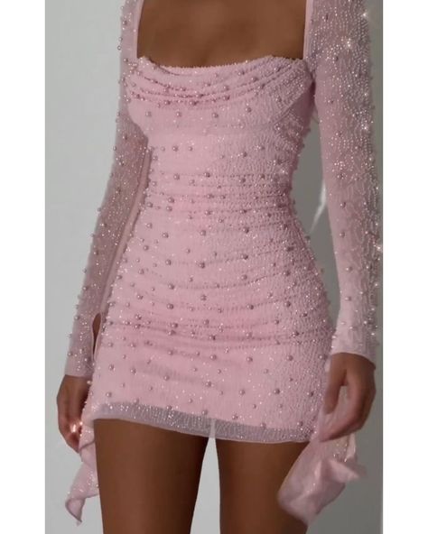 Pink Pearl Short Skirt Mode Old School, Pleated Party Dress, Slim Bodycon Dress, Haine Diy, Fitted Sheath Dress, 파티 드레스, Looks Party, Glam Dresses, Hip Dress