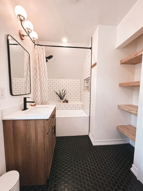 Black Tile Bathroom Floor, Subway Tile Bathroom Ideas, Hexagon Tile Bathroom Floor, Black Bathroom Floor, Subway Tile Bathroom, Tile Bathroom Ideas, Black Tile Bathrooms, Black White Bathrooms, Subway Tiles Bathroom