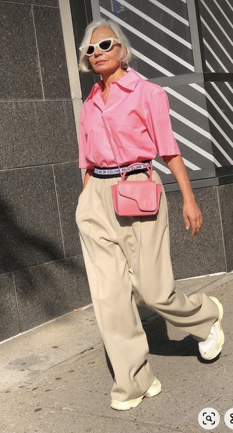 Stylish Older Women Street Styles, Mode Rose, Timeless Outfits, Instagram Outfits, Street Style Summer, Komplette Outfits, Street Style Looks, Looks Style, Mode Inspiration