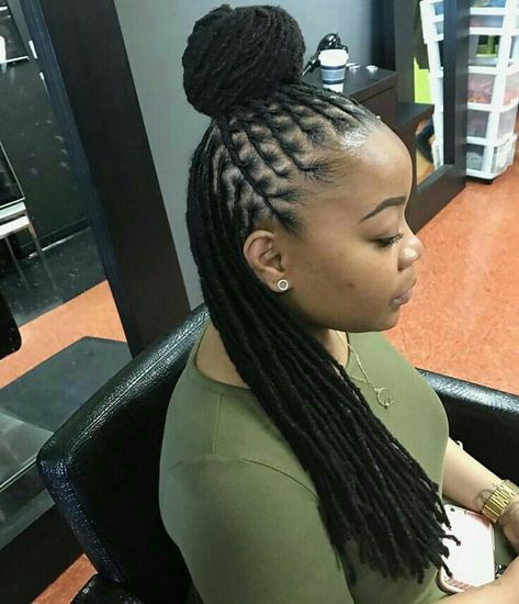 Woman Locs, Afro Hair Woman, Blonde Dreadlocks, Style Braids, Dread Head, Dreads Girl, Beautiful Dreadlocks, Long Hair Tips, Hairstyles 2024