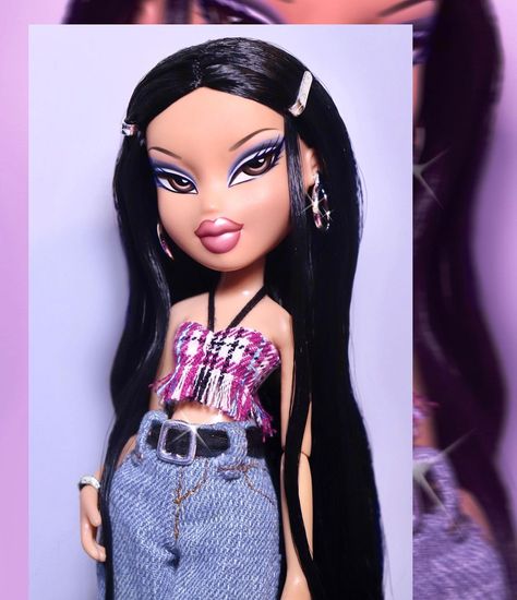 ✨ Girl, Im Shook! ✨ on Instagram: “🌸 it’s been a while... 🌸” Bratz Costume, Las Bratz, Bratz Doll Makeup, Ariana Grande Tumblr, Black Bratz Doll, Black Hair Aesthetic, Bratz Doll Outfits, Aaliyah Style, Hello Kitty House