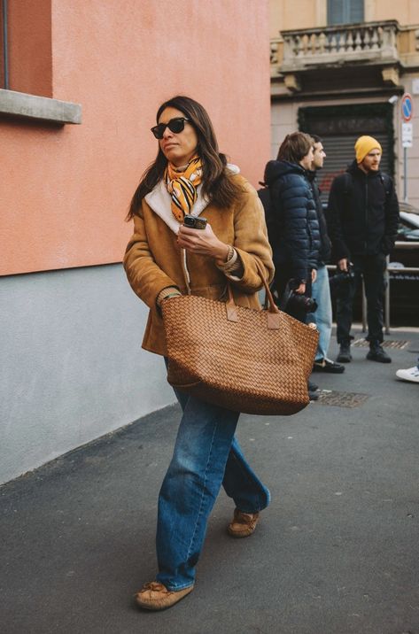 18 Classically Cool Pairs of Women’s Driving Loafers Perfect for Spring | Vogue Suede Loafers Outfit, Womens Driving Loafers, Loafers Trend, Loafers Outfit, Fashion Week Trends, Suede Fashion, Driving Loafers, Miuccia Prada, Street Style Inspiration