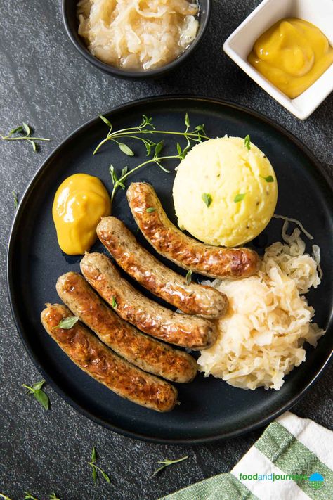 Here's a collection of authentic German recipes that you can quickly try at home. Rest assured, no hard-to-find ingredients in any of these classic German dishes! Bratwurst Dinner Ideas, Baked Bratwurst, Bratwurst Dinner, How To Cook Bratwurst, German Bratwurst, Bratwurst Recipes, Bratwurst Sausage, Sausage Seasoning, German Sausage