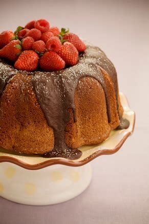 Paula Deen Chocolate Pound Cake Recipes Chocolate Glaze Recipes, No Bake Chocolate Cake, Chocolate Pound Cake, Paula Deen Recipes, Torte Cupcake, Chocolate Bundt Cake, Tasty Chocolate Cake, Nigella Lawson, Bundt Cakes Recipes