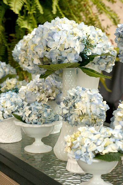 Simple yet elegant baby shower flowers and centerpieces. #babyshowerflowers #babyshowercenterpieces Shower Flowers, Baby Boy Christening, Baby Shower Vintage, Baby Boy Baptism, Trendy Baby Shower Ideas, Elegant Baby Shower, Boy Christening, Baby Shower Flowers, Shower Centerpieces