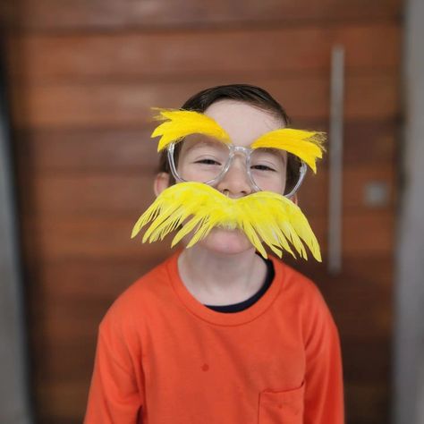 DIY quick and easy Lorax costume for preschool Ig: mina_y_co Lorax Costume, The Lorax, Preschool, Pre School