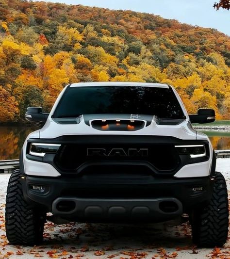 Dodge Ram Srt 10, Dodge Ram Lifted, Hellcat Srt, Best Suv Cars, Ram Cars, Ram Trx, Car Seat Poncho, Trucks Lifted Diesel, Lowrider Trucks