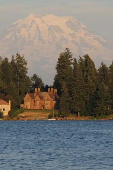 Thornwood Castle, Wedding Venues Washington State, Mt Rainer, Castle Exterior, American Castles, Getaway Wedding, Seattle Wedding Venues, Washington Wedding Venues, Tacoma Wedding