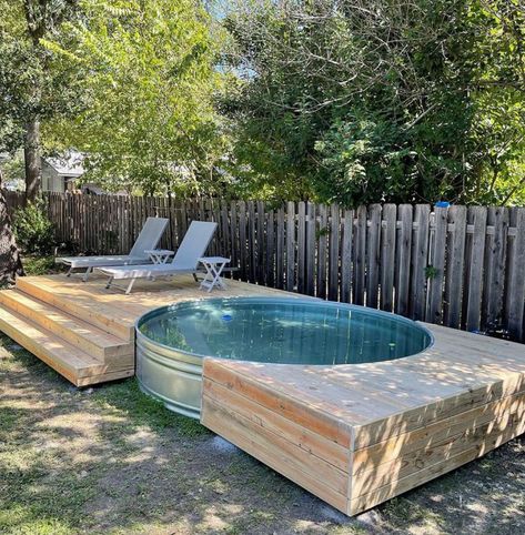 Outdoor Hot Tub Ideas, Pool Stock Tank, Tank Pool Ideas, Stock Tank Pool Ideas, Stock Tank Pools, Hot Tub Ideas, Stock Tank Swimming Pool, Stock Pools, Tank Pools