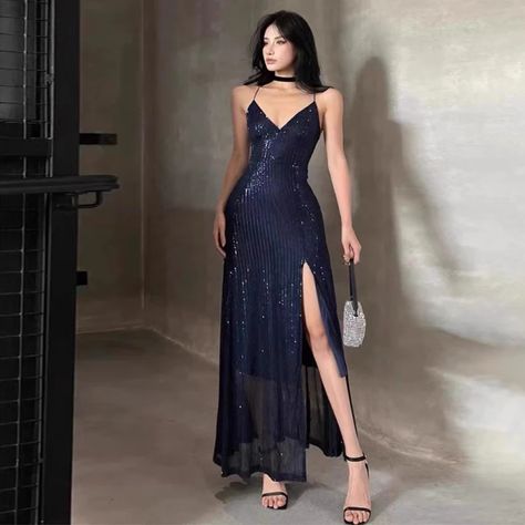 42.01€ 26% de DESCUENTO|Vestido largo de graduación con cuentas, vestido de noche con cuello en V profundo, lentejuelas plateadas, vestido Maxi de fiesta Sexy| |   - AliExpress Fancy Gowns, Sequin Evening Dresses, Elegante Casual, Pretty Prom Dresses, Maxi Dress Party, Long Prom Dress, Beaded Dress, Prom Dresses Long, Sequin Dress