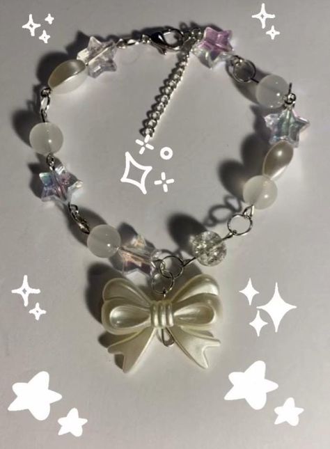 ⋆ ˚｡⋆୨ ʚɞ ୧⋆ ˚｡ - white coquette bow and star charm beaded bracelet <3 -no refunds/exchanges due to resizing -aprox 7.5 inch (adjustable) -items are handmade please be careful eith them! :3 - ⋆ ˚｡⋆୨ ʚɞ ୧⋆ ˚｡⋆ Bracelet Inspo Beads, Coquette Bracelet, Bracelets Y2k, White Coquette, Simplistic Jewelry, Stylish Jewelry Accessories, Kawaii Bracelet, Pandora Bracelet Charms Ideas, Charm Beaded Bracelet