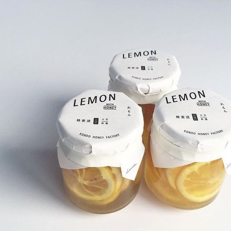 Simple and clean packaging for lemons Jam Packaging, Glasses Design, Jar Packaging, Store Food, Trendy Glasses, Pack Design, Farm Shop, Tea Packaging, Food Packaging Design