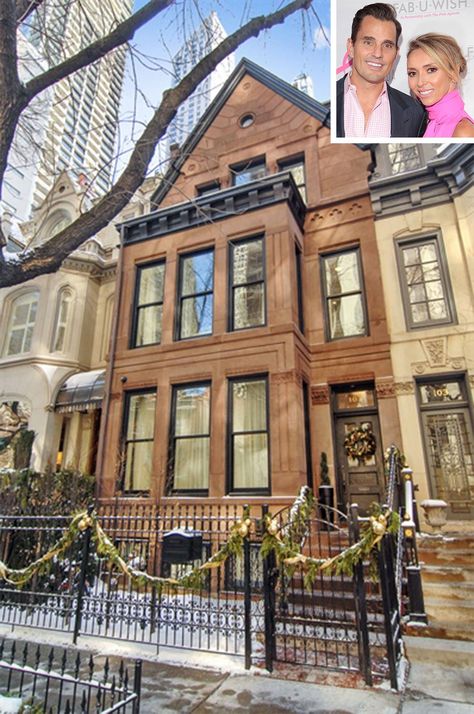 giuliana-rancic Chicago Brownstone, Nyc Brownstone, Brownstone Homes, Chicago House, Giuliana Rancic, Chicago Apartment, Celebrity Homes, Chicago Architecture, Row House