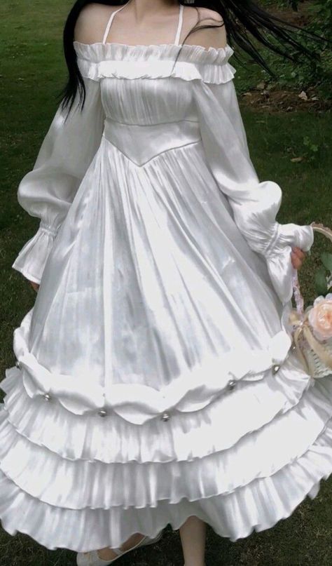 Old Fashion Dresses, Fairytale Dress, Lolita Dress, Fesyen Wanita, Fancy Dresses, Cute Fashion, Outfit Inspirationen, Pretty Dresses, Beautiful Outfits