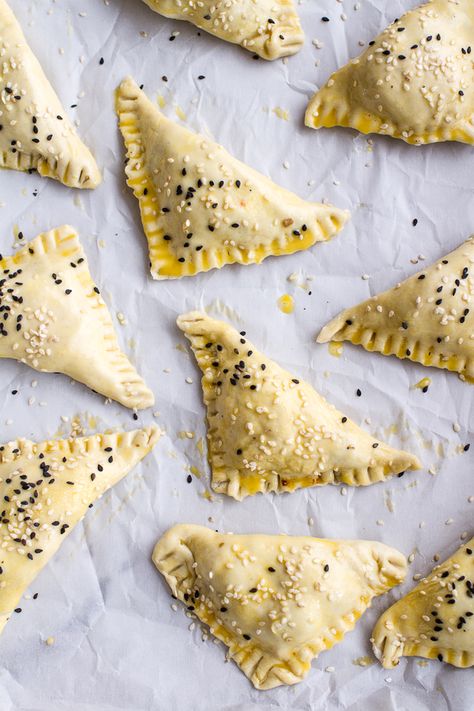 Mushroom and Havarti Turnovers | halfbakedharvest.com @hbharvest Mushroom Turnovers, Turnover Recipes, Goat Cheese Recipes, Puff Recipe, Nice Recipes, Havarti, Half Baked, Half Baked Harvest, Breakfast Breads