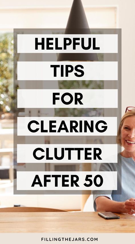 Downsize your stuff with these helpful decluttering ideas and tips - especially if you're over 50! This can be a daunting task, but it's definitely doable. Declutter the things you don't need and make way for an easier life. declutter home, declutter your life, organize declutter, clutter organization Storage Unit Hacks, Storage Unit Organization Ideas, Storage Unit Office, Small Bathroom Storage Units, Life Declutter, Declutter Help, Junk Organization, Storage Unit Organization, Declutter Closet