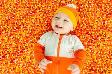 Baby Candy Corn Picture, Candy Corn Baby Pictures, Pumpkin Baby Photoshoot, Holiday Baby Pictures, Halloween Baby Pictures, Baby Holiday Photos, Candy Pictures, Fall Pics, Baby Candy