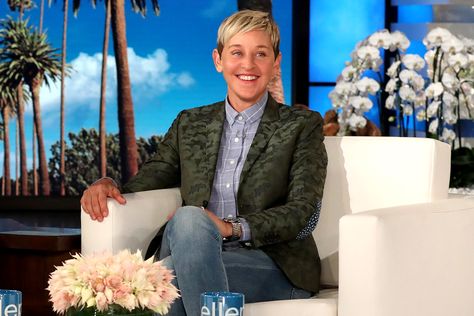 Ellen DeGeneres Show Ex-Staffers Allege 'Toxic Work Environment' as Producers Vow to 'Do Better' Ellen Show, Trayvon Martin, Portia De Rossi, Ellen Degeneres Show, The Ellen Show, Mel Gibson, Stephen Amell, Mark Wahlberg, It Ends With Us