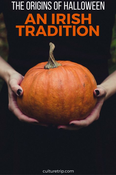 The Origins Of Halloween: An Irish Tradition Vegan Halloween Candy, Irish Halloween, Retirement Decorations, Origin Of Halloween, Cute Halloween Treats, Diy Halloween Treats, Vegan Halloween, All Souls Day, Halloween Traditions