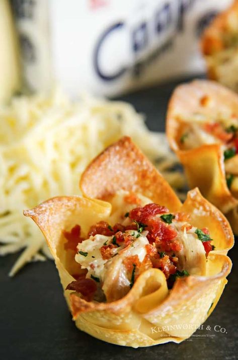 Ranch Wonton Cups, Greek Feta Dip, Wonton Wrapper Recipes Appetizers, Wonton Cups Appetizers, Cup Appetizers, Wonton Appetizers, Wonton Wrapper Recipes, Bacon Seasoning, Vegetarian Appetizer