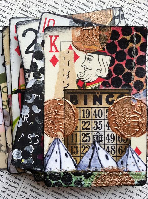 altered playing cards - Google Search Altered Playing Cards, Playing Card Crafts, Trading Card Ideas, Art Altéré, Playing Cards Art, Art Trading Cards, Pocket Letter, Atc Cards, Artist Trading Cards