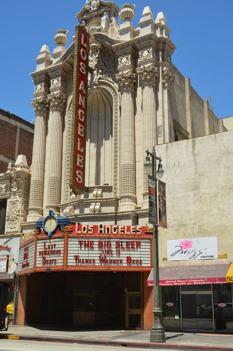 .` Los Angeles Theater, Theater Building, Cinema Movie Theater, Pictures Downtown, Vintage Movie Theater, Movie Houses, Urban Regeneration, Hollywood Theater, Los Angeles Architecture