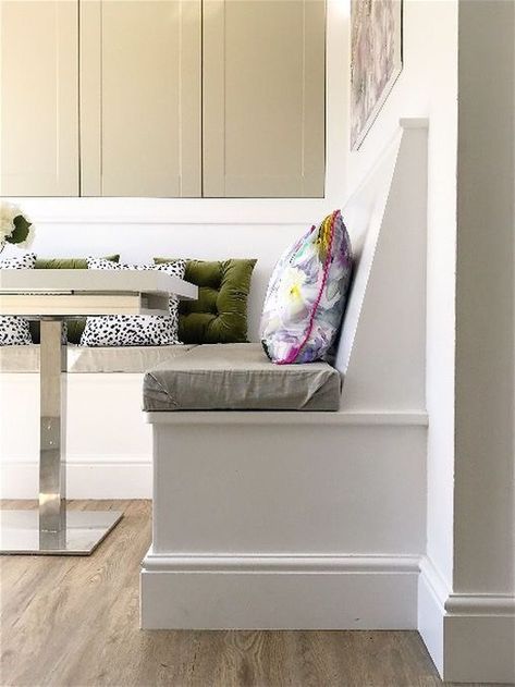 KITCHEN BANQUETTE - DIMENSIONS AND STORAGE IDEAS - Oh So Kel Banquette Dimensions, Seating In Kitchen, Booth Seating In Kitchen, Banquette Ideas, Kitchen Booths, Kitchen Storage Bench, Bench Seating Kitchen, Banquette Seating In Kitchen, Dining Room Bench Seating