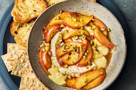 ​​Baked Brie with Bourbon Apples Baked Brie With Bourbon Apples, Bourbon Apples, Tasty Appetizers, Awesome Appetizers, Christmas Dinner Menu, Christmas Recipes Easy, Easy Holiday Recipes, Cooked Apples, Holiday Meal