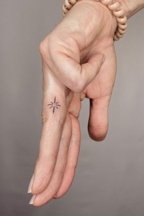 Spark Finger Tattoo, 3 Dots On Finger Tattoo, North Star Tattoo Finger, Starburst Finger Tattoo, Finger Tattoos Side, Finger Side Tattoo, Star Tattoo On Finger, Side Finger Tattoos For Women, Side Of Finger Tattoo