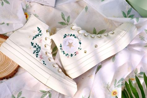 High Top Platform Converse, Embroidered Shoes Converse, Converse 1970s, Bridal Sneakers, Converse Platform, Wedding Converse, Preppy Shoes, Platform Converse, Custom Converse