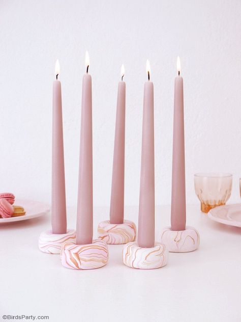 Botanical Tablescape, Masculine Tablescape, Desserts Table, Clay Candle Holders, Centerpiece Party, Diy Chocolate, Diy Unicorn, Marble Candle Holder, Clay Candle