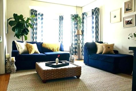 Small Room Sectional, Living Room Design Dark, Blue Couch Decor, Blue Sofa Decor, Living Room Furniture Placement, Navy Sofa Living Room, Sectional Ideas, Light Blue Sofa, Blue Sofa Living