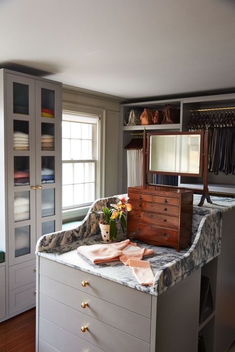 Go Inside Martha's Closet Renovation Martha Stewart Closet, Martha Stewart Kitchen, Custom Closet Design, Shared Closet, Closet Hacks Organizing, Closet Renovation, Kitchen Storage Shelves, Storage Furniture Bedroom, Dream Closets