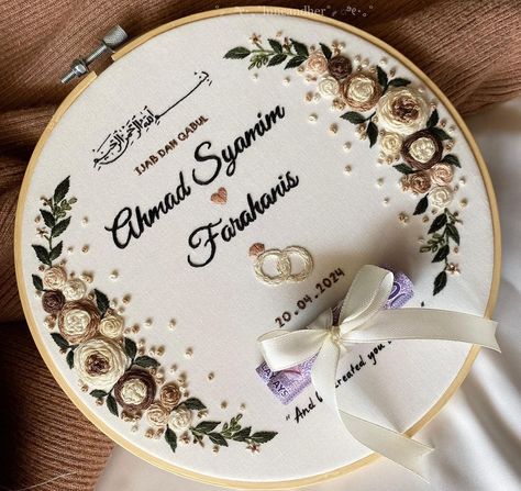 Engagement Embroidery, Flower Stitch, Embroidery Hoop Art Diy, Basic Hand Embroidery Stitches, Hand Embroidery Patterns Free, Birthday Gifts For Brother, Embroidery Hoop Crafts, Wedding Embroidery, Hand Embroidery Videos