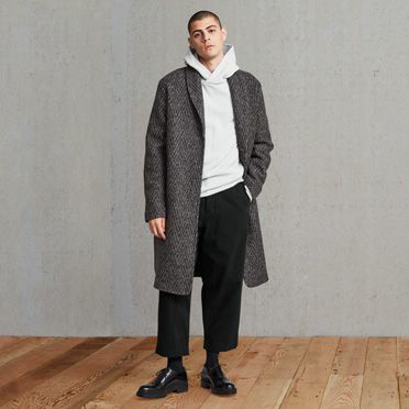 Levi's Long Herringbone Overcoat Grey Coat Outfit, Herringbone Overcoat, Long Coat Outfit, Grey Overcoat, Long Coat Men, Overcoat Men, Mens Wool Coats, Wool Overcoat, Grey Coat