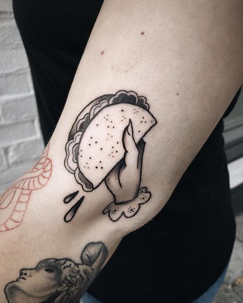 Taco Tattoo Black And White, Guacamole Tattoo, Taco Tattoo Small Black And White, Tortilla Tattoo, Taco Reference, Burrito Tattoo, Taco Bell Tattoo, Chef Tattoo Ideas, Taco Tattoo