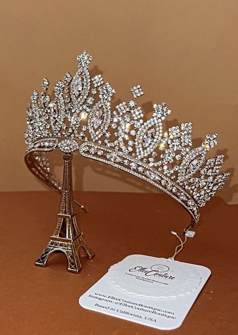 Crowns Royal, Quince Crowns, Real Crown, Queen Crowns, Princess Crowns, Swarovski Tiara, Queens Tiaras, Crown Aesthetic, Rose Gold Tiara