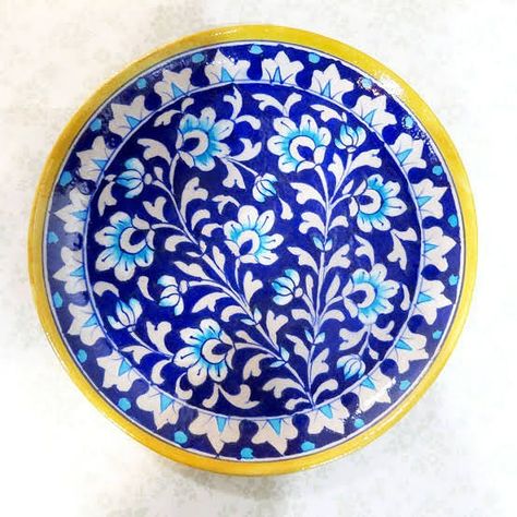 Blue Pottery Jaipur, Pottery Deco, Blue Pottery Designs, Pot Painting Ideas, Ceramic Plates Designs, Ceramic Plates Art, Pottery Tray, Blue And White Pottery, Simple Paintings