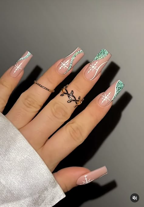 Christmas Ballerina Nails, Acrylics Aesthetic, Winter Nails Designs, Ballerina Acrylic Nails, Ballerina Nails Designs, Kylie Nails, Nail Art Noel, Aqua Nails, Sns Nails