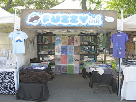 Craft Booth Display Ideas | booth to share with market managers and juries below are some booth ... Vendor Booth Display Ideas, Clothing Booth Display, Vendor Table Display, Booth Display Ideas, Craft Booth Design, Outdoor Marketing, Vendor Booth Display, Craft Show Booths, Vendor Displays