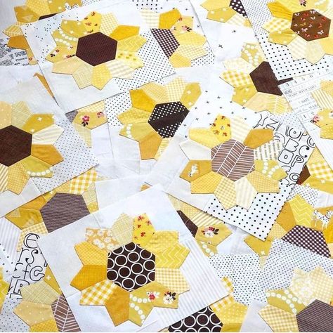 Bring Me Sunshine English Paper Piecing Kit by Shazta Daisy - Etsy in 2022 | Quilts, English paper piecing quilts, English paper piecing Dresden Plate Patterns, Dresden Plate Quilts, Acrylic Templates, Paper Shapes, Dresden Quilt, Dresden Plate Quilt, Sunflower Quilts, English Paper Piecing Quilts, Yellow Quilts