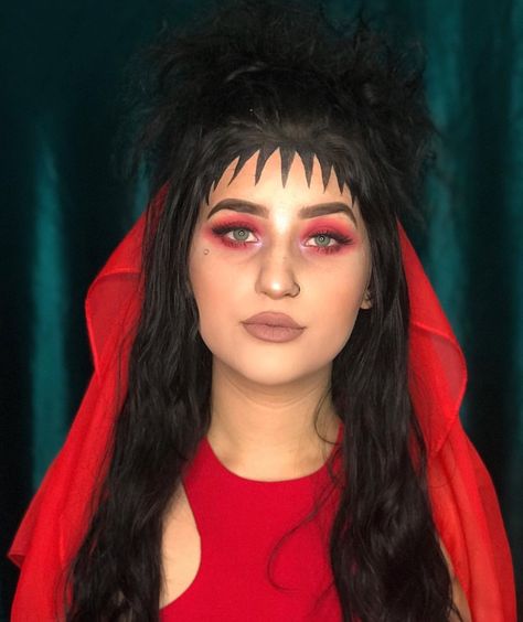 Lydia Deets Make Up, Lydia Makeup Beetlejuice, Lydia Beetlejuice Makeup, Lydia Deetz Hair, Lydia Deetz Costume Ideas, Lydia Makeup, Lydia Deetz Makeup, Lydia Deets, Lydia Deetz Costume