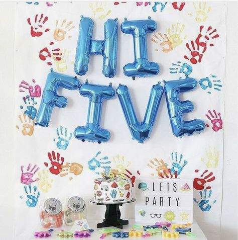 5th Birthday Boys, Hi Five, 5th Birthday Party Ideas, Boy Birthday Party Themes, Kids Birthday Themes, Birthday Balloon Decorations, Festa Party, Boy Birthday Party, 2nd Birthday Parties