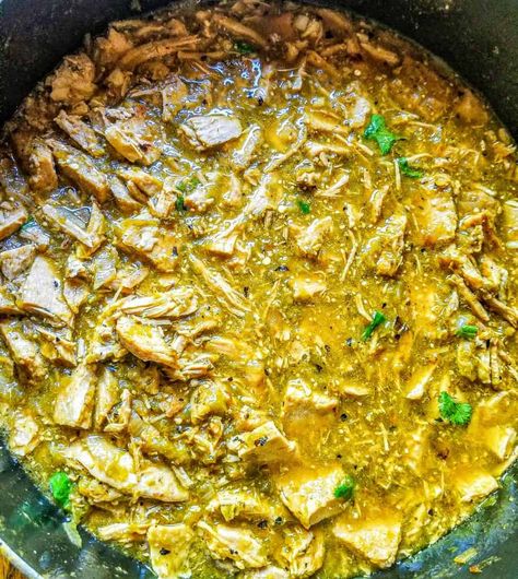 This green pork chili is made on the stove, but the pork can either be cooked in slow cooker or on the stove as well. This recipe for pork chile verde takes about 6 hours to make if going the slow cooker pork chile verde route. Authentic Chili Verde Recipe, Green Pork Chili, Chili Verde Crockpot, Slow Cooked Pork Loin, Pork Verde, Chile Verde Pork, Pork Chile Verde, Chili Verde Recipe, Chili Verde Pork