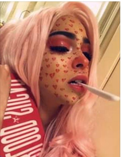 Love sick costume Love Sick Makeup, Sick Makeup Look, Sick Makeup, Makeup Faces, Sick Drawings, Halloween Fits, Makeup Things, Halloween Costumes Friends, Love Sick