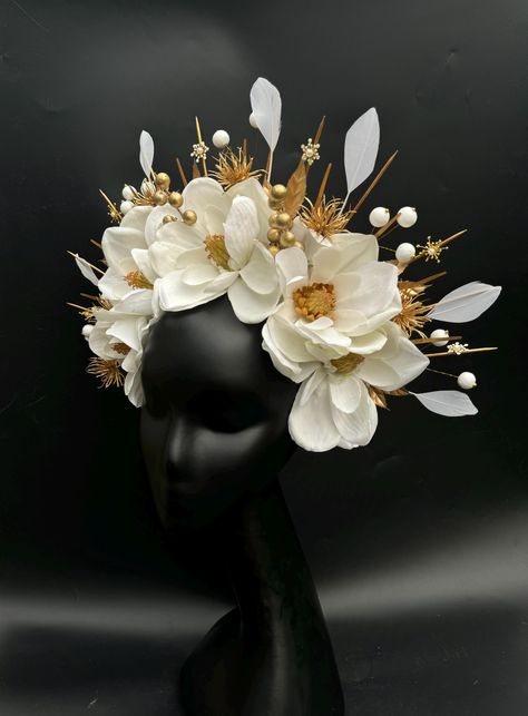 This White, Gold Magnolia spiked crown,Ivory, gold beaded fairy headdress, Dia de los muertos flower crown, Ivory Mexican Spike headpiece is for special Lady. It will make your costume look more perfect Flower Headpiece Costume, Dia De Los Muertos Headpiece Ideas, Greek Cosplay, Mexican Headdress, Art Headpiece, Faerie Court, Spiked Crown, Fairy Headdress, Diy Headdress