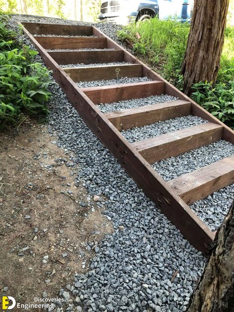 31+ Fantastic Ideas To Make Your Own Steps In Your Garden | Engineering Discoveries Cabin Landscape, Yard Oasis, Sloped Backyard Landscaping, Landscape Stairs, Landscape Steps, Stair Ideas, Lake Ideas, Sloped Yard, Sloped Backyard