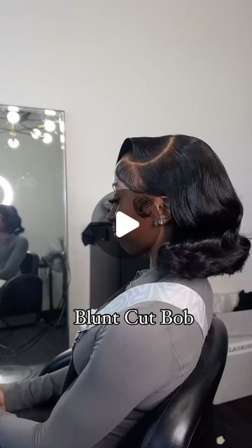 Sheree.Styles on Instagram: "Real Cute 🫶🏾 

July Appointments Available 🗓️ 

#Shereestyles #detroithairstylist #laceenthusiast #bob #bluntcut #gradhair" Short Side Part With Curls, Bob Hairstyles For Black Women Natural, Sew In Short, Bob Wig Hairstyles, Side Part Body Wave, Side Part Bob, Bob Hairstyles For Black Women, Frontal Bob, Natural Black Women