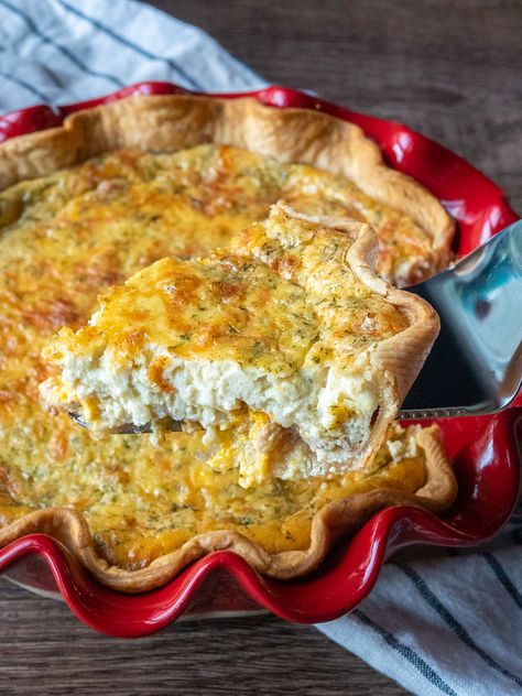 Hissy Fit Quiche | 12 Tomatoes Three Cheese Quiche, Crockpot Spaghetti, Casserole Side Dishes, Hissy Fit, Cheese Quiche, Breakfast Goodies, Southern Dishes, Egg Dishes, Recipes Casserole